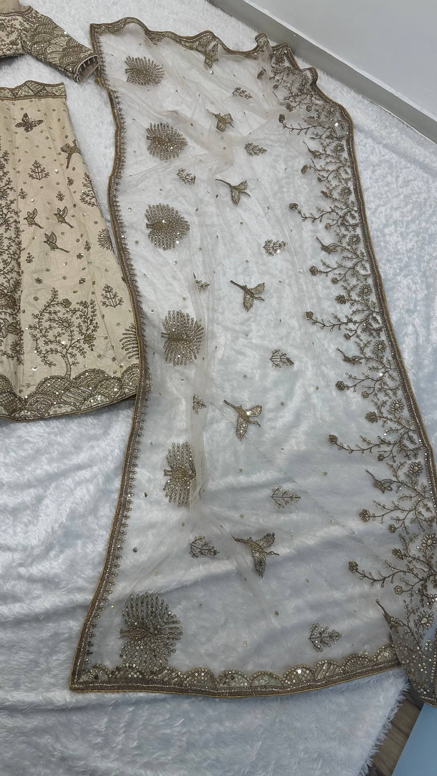 Aditi Rao Off White Slub Silk Zari Sequins Bridal Lehenga Choli
