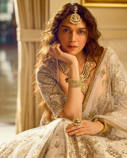 Aditi Rao Off White Slub Silk Zari Sequins Bridal Lehenga Choli