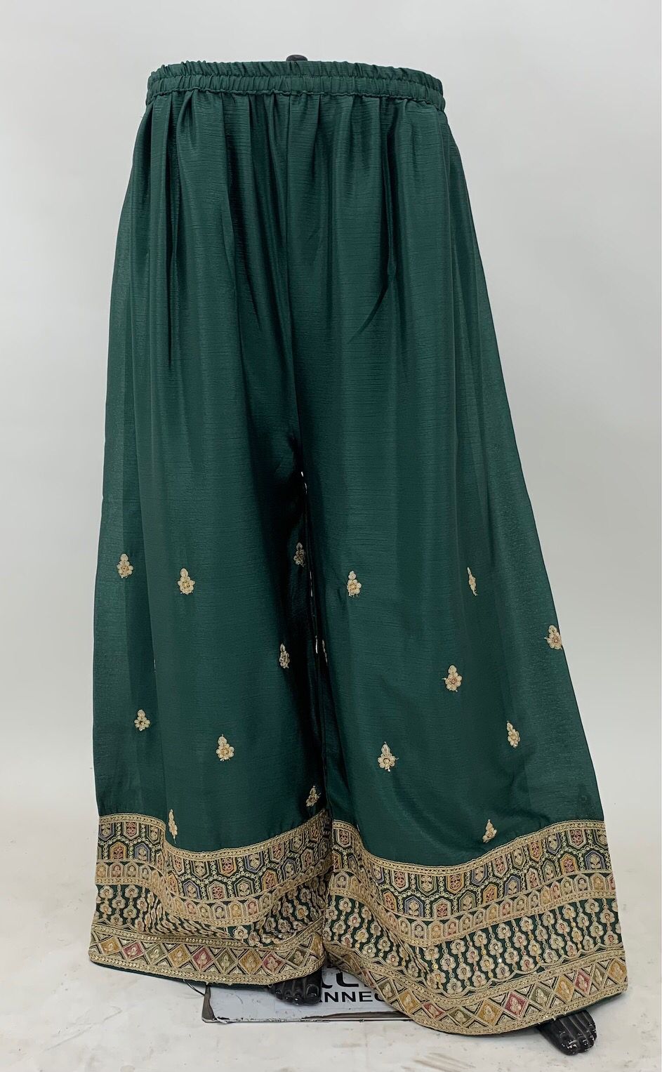 Haryali Green Chinon Embroidered Chinon Suit Set