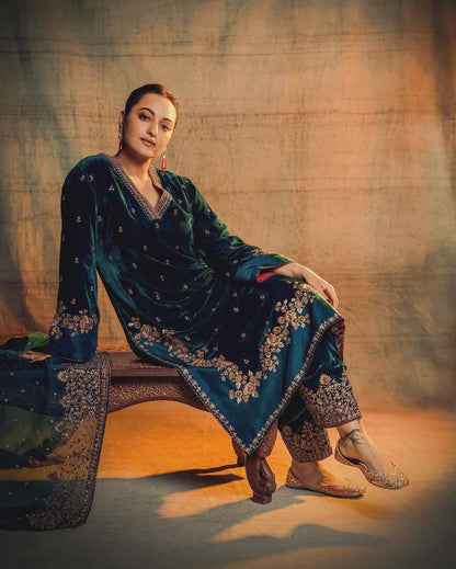 Blue Queen Premium Velvet Set