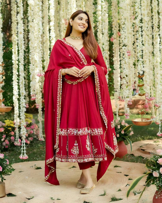 Zariyah Luxe Roman Silk Suit